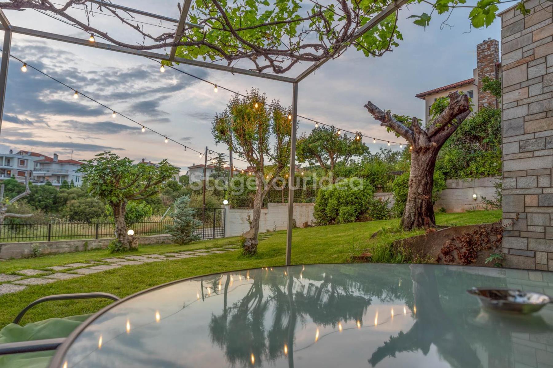 Τraditional Fully Detached Villa On A Luxurious Hillock Of Thessaloniki With Its Own Garden Also For Family & Wedding Gatherings For 10 To 25 People Only 15 Minutes From Airport Dış mekan fotoğraf