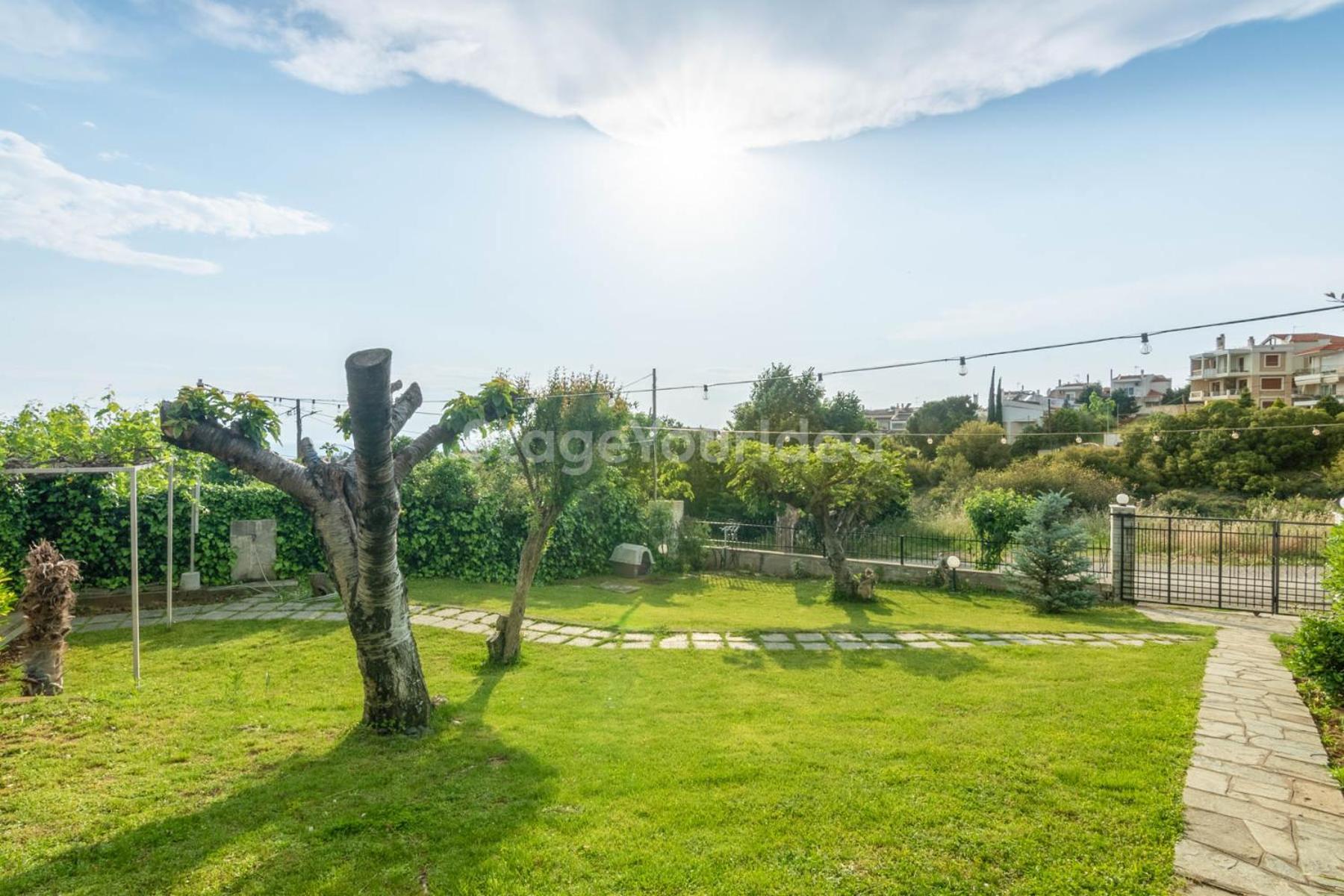Τraditional Fully Detached Villa On A Luxurious Hillock Of Thessaloniki With Its Own Garden Also For Family & Wedding Gatherings For 10 To 25 People Only 15 Minutes From Airport Dış mekan fotoğraf